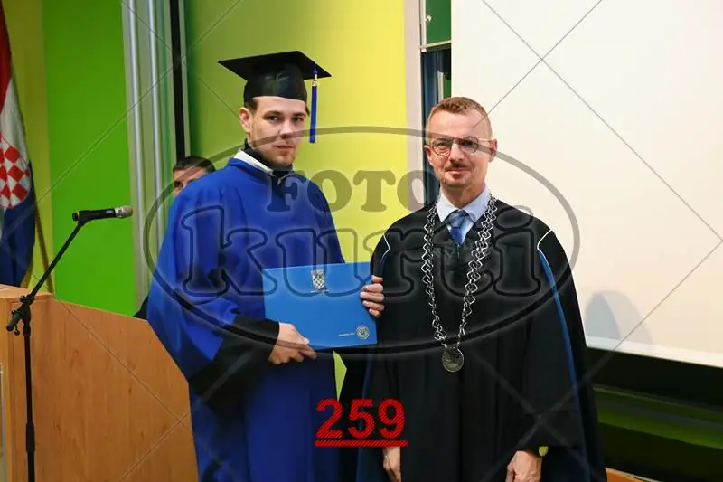 08:30h 7 - FotoKurti