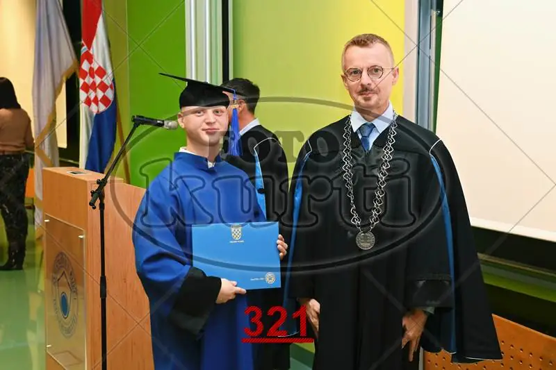 08:30h 9 - FotoKurti