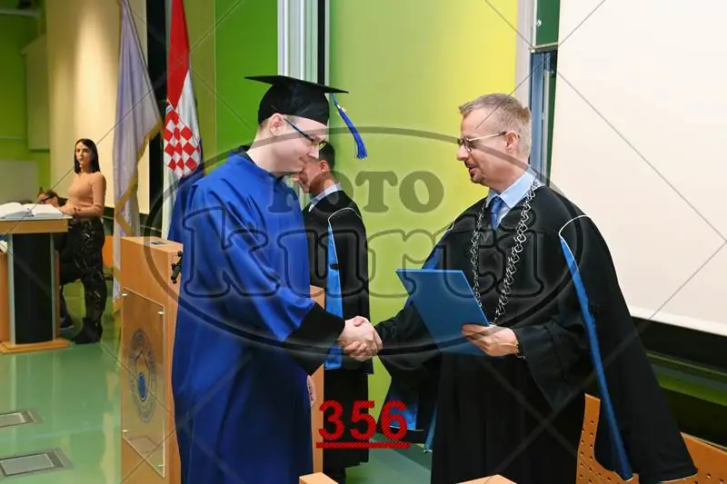 08:30h 8 - FotoKurti