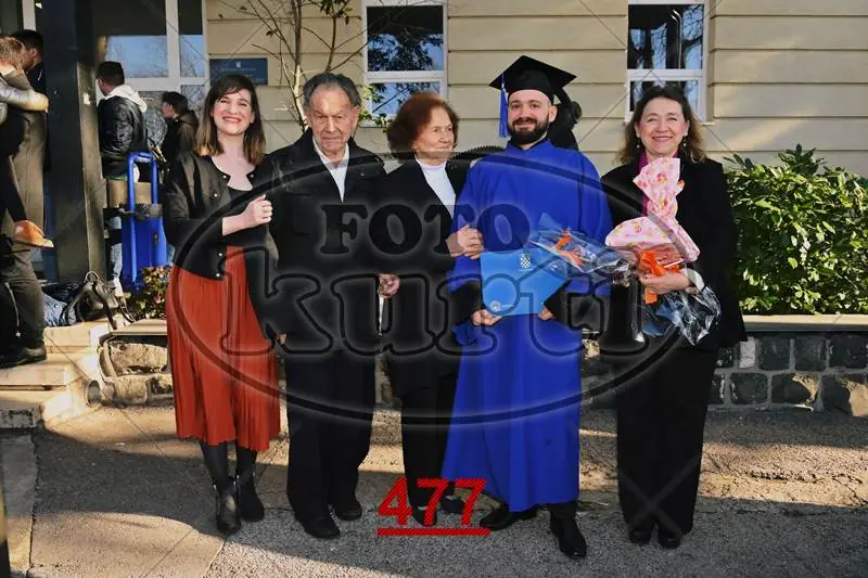 08:30h 9 - FotoKurti