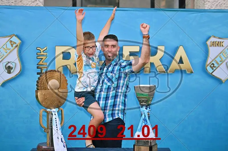 11.06. Korzo 8 - FotoKurti