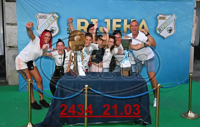 11.06. Korzo 9 - FotoKurti