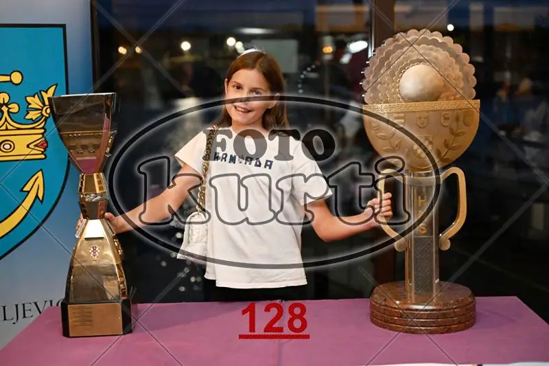 23.08. Kraljevica 8 - FotoKurti