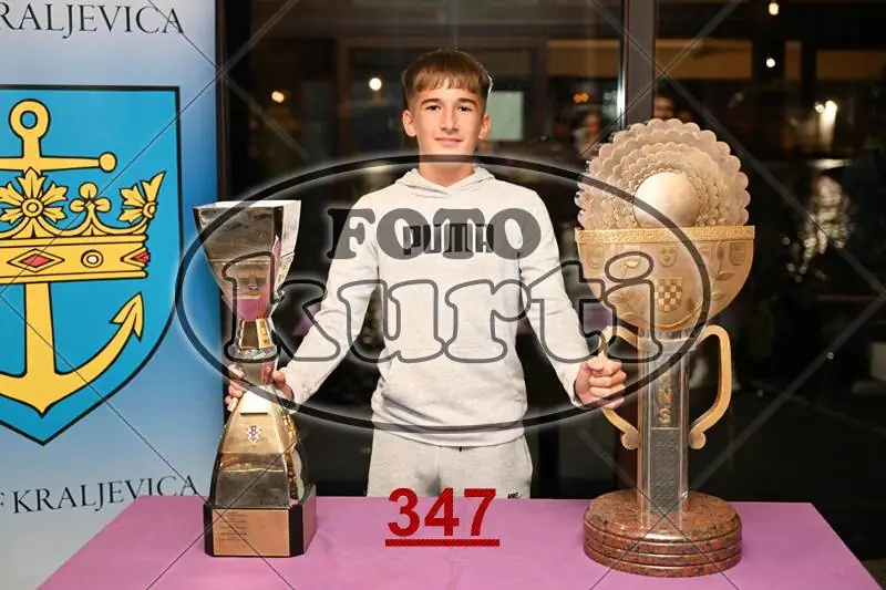 23.08. Kraljevica 11 - FotoKurti