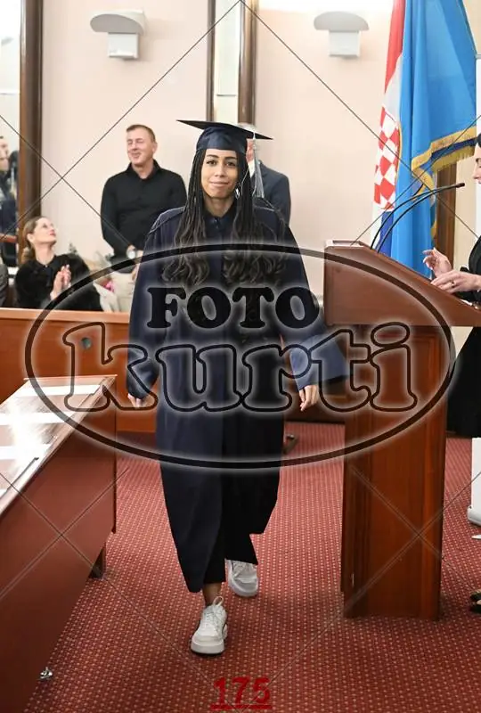 9.12. PAR 7 - FotoKurti