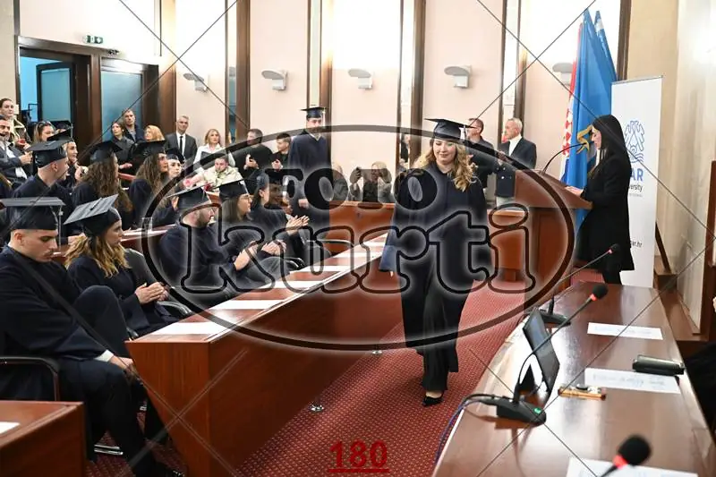 9.12. PAR 12 - FotoKurti