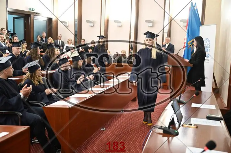 9.12. PAR 3 - FotoKurti