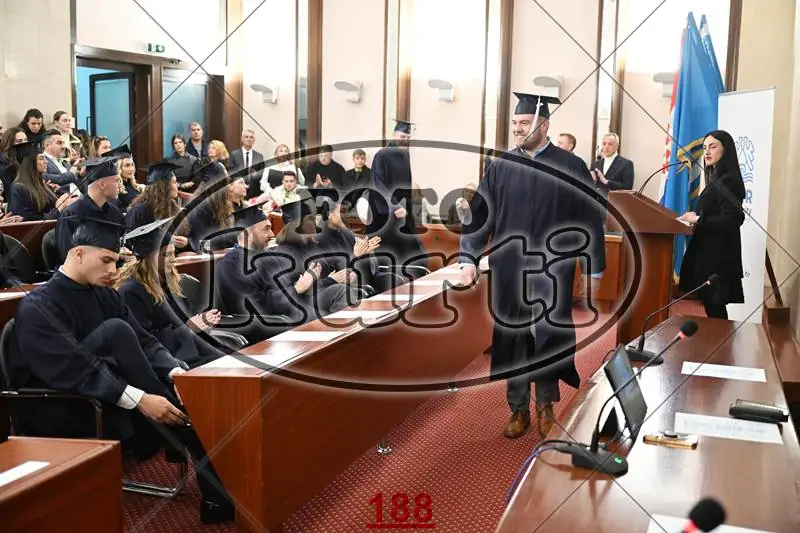 9.12. PAR 8 - FotoKurti