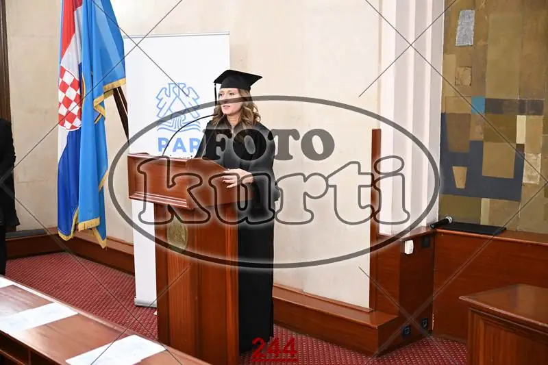9.12. PAR 4 - FotoKurti