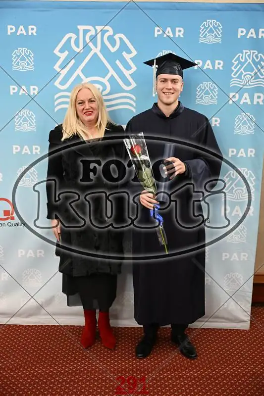 9.12. PAR 3 - FotoKurti
