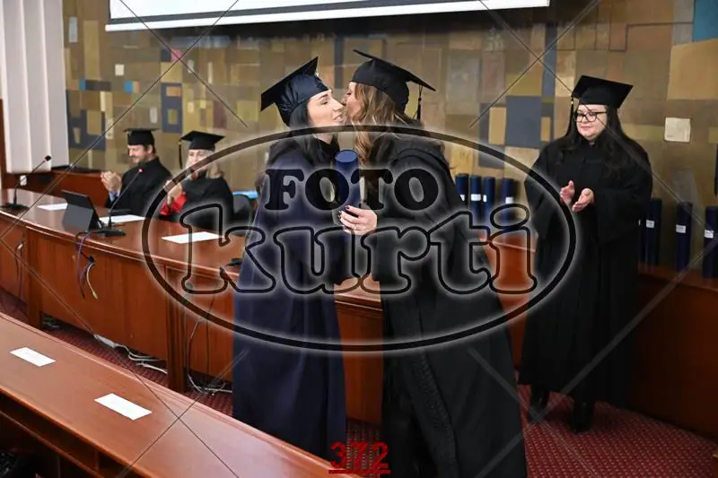 9.12. PAR 12 - FotoKurti