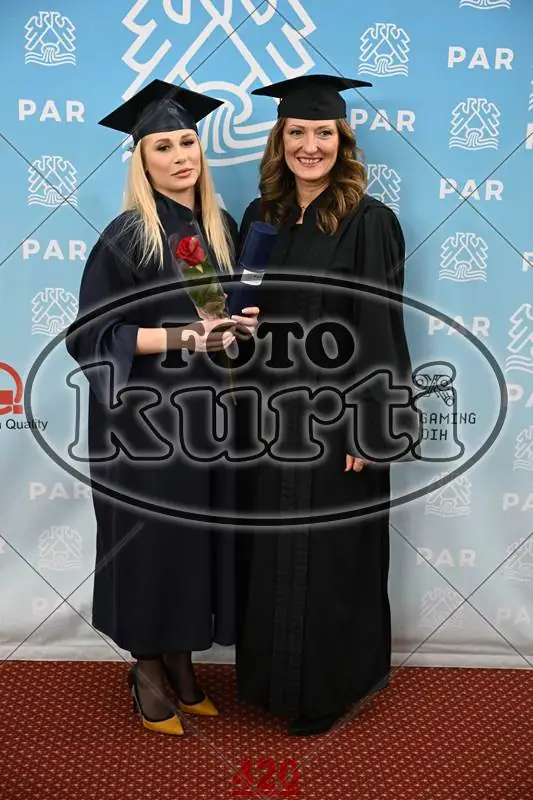 9.12. PAR 12 - FotoKurti