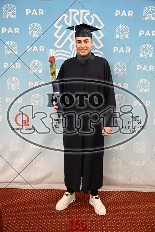 9.12. PAR 12 - FotoKurti