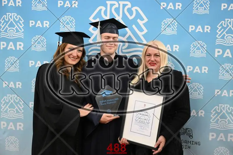 9.12. PAR 8 - FotoKurti