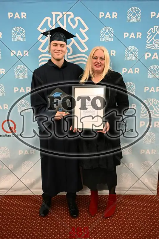 9.12. PAR 9 - FotoKurti