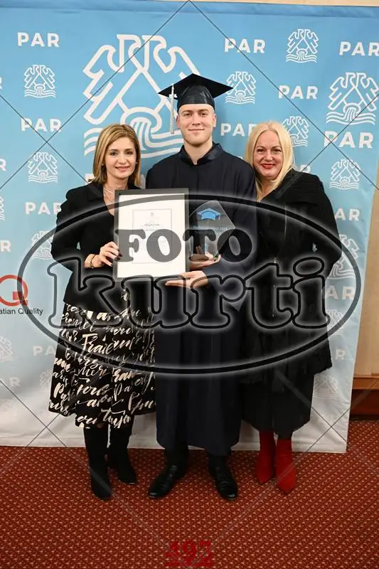 9.12. PAR 1 - FotoKurti