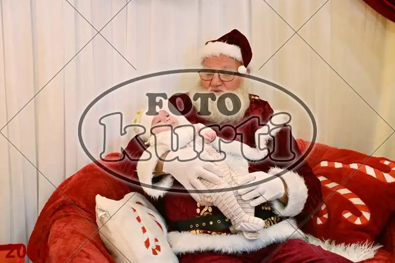 20.12. 10 00 do 15 00 11 - FotoKurti