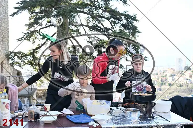 20.12. 10 00 do 15 00 10 - FotoKurti