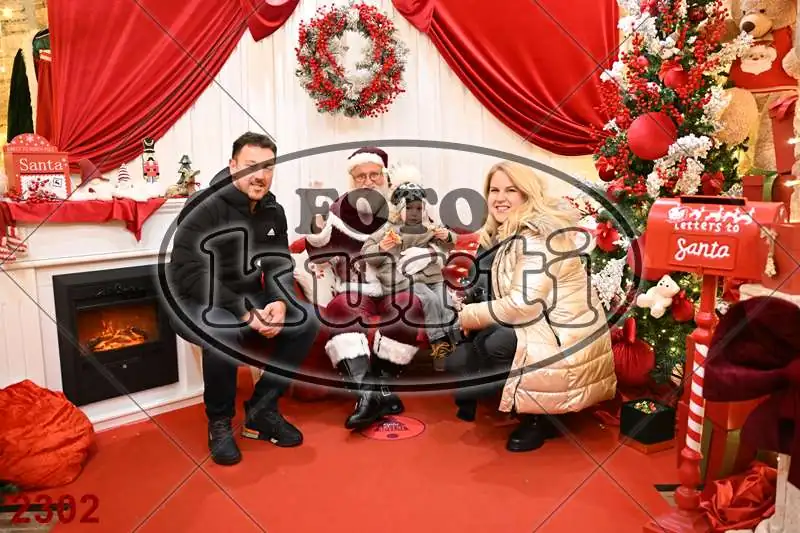 20.12. 15 00 DO 20 00 3 - FotoKurti
