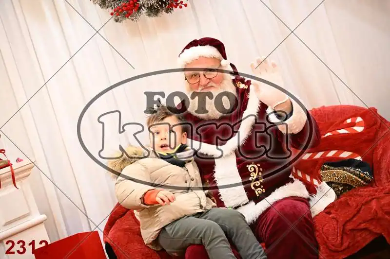 20.12. 15 00 DO 20 00 1 - FotoKurti