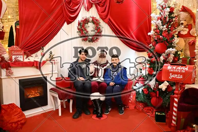 20.12. 15 00 DO 20 00 2 - FotoKurti