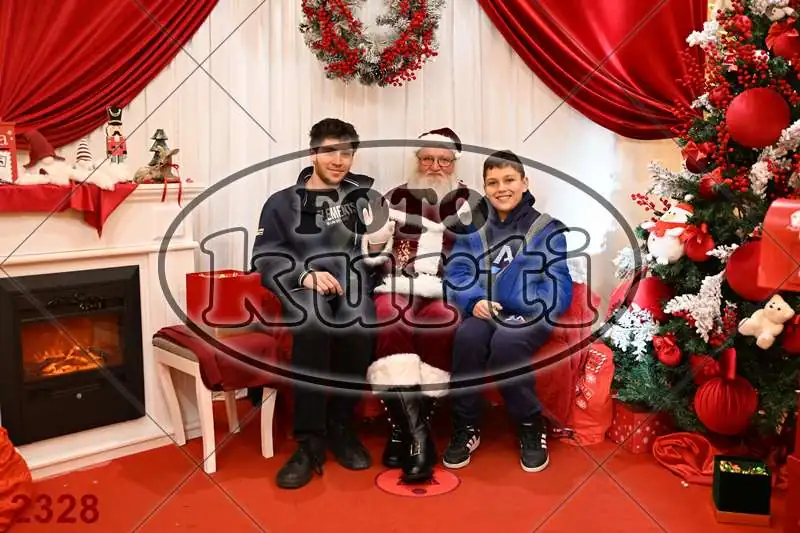 20.12. 15 00 DO 20 00 3 - FotoKurti