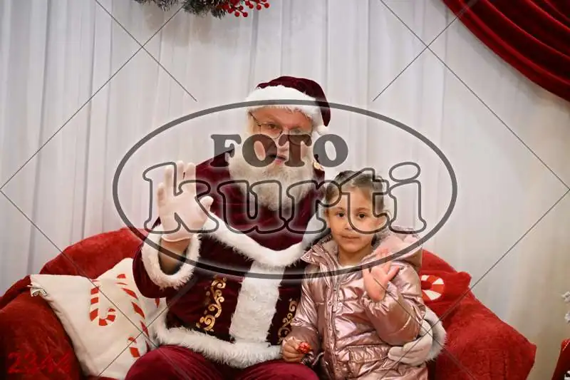 20.12. 15 00 DO 20 00 3 - FotoKurti