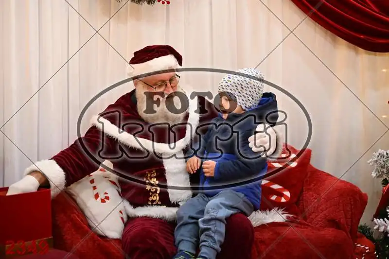 20.12. 15 00 DO 20 00 8 - FotoKurti
