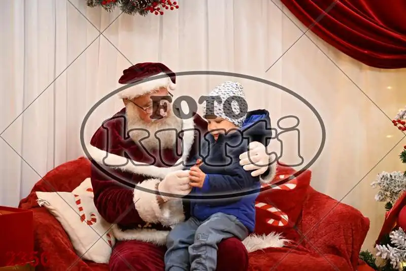 20.12. 15 00 DO 20 00 9 - FotoKurti