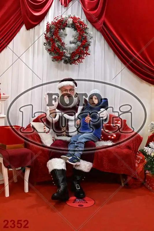 20.12. 15 00 DO 20 00 11 - FotoKurti