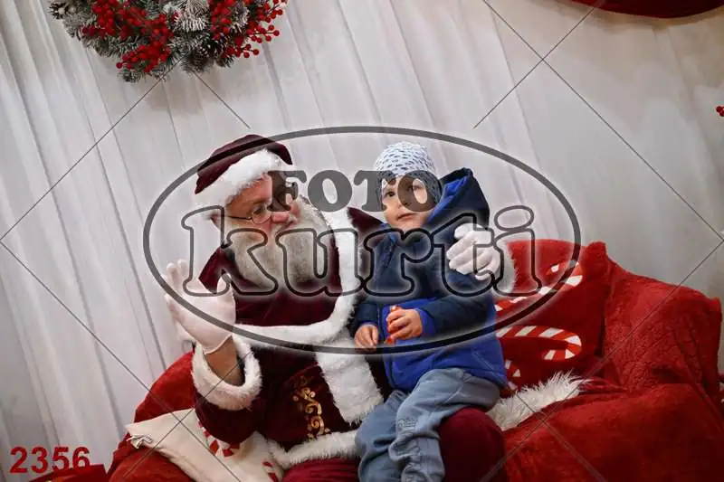 20.12. 15 00 DO 20 00 3 - FotoKurti