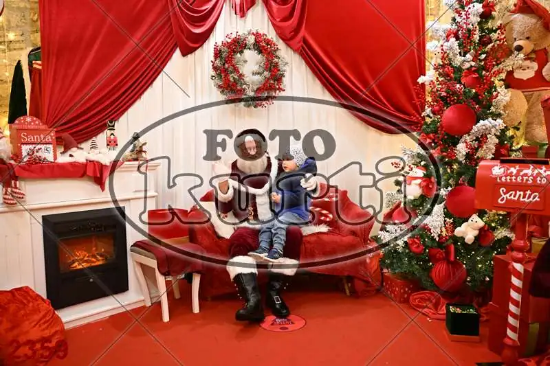 20.12. 15 00 DO 20 00 6 - FotoKurti