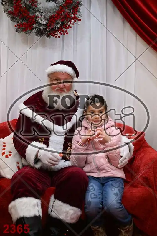 20.12. 15 00 DO 20 00 12 - FotoKurti