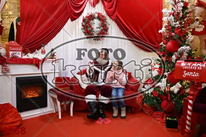 20.12. 15 00 DO 20 00 3 - FotoKurti