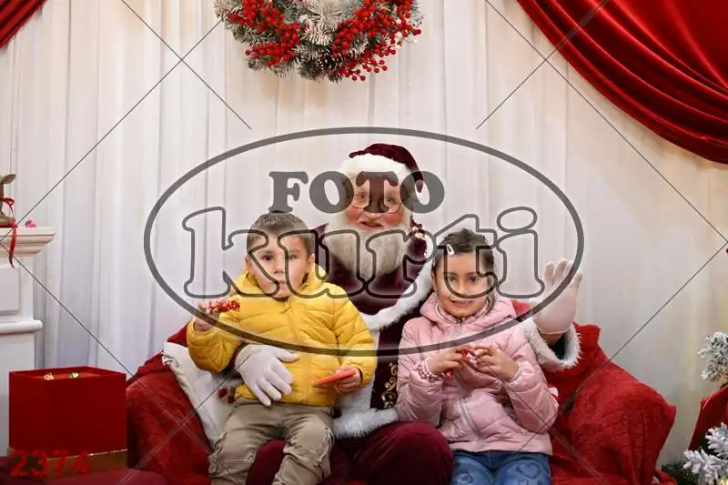 20.12. 15 00 DO 20 00 8 - FotoKurti