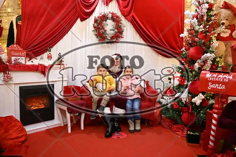 20.12. 15 00 DO 20 00 10 - FotoKurti