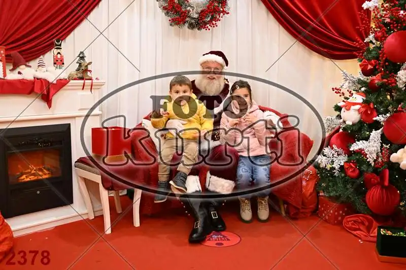 20.12. 15 00 DO 20 00 11 - FotoKurti
