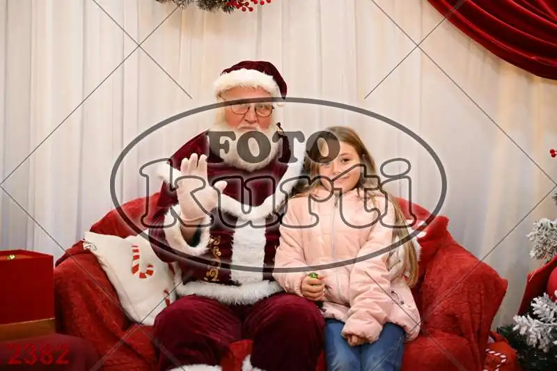 20.12. 15 00 DO 20 00 3 - FotoKurti