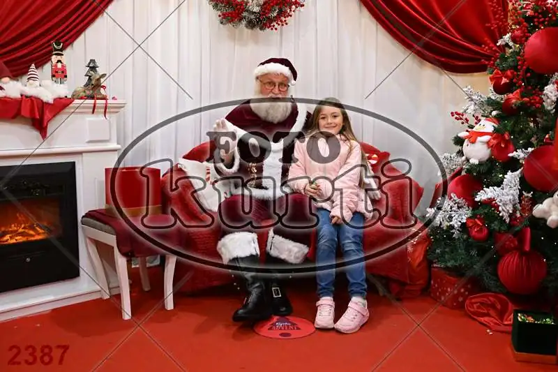 20.12. 15 00 DO 20 00 8 - FotoKurti
