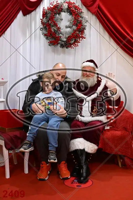 20.12. 15 00 DO 20 00 2 - FotoKurti