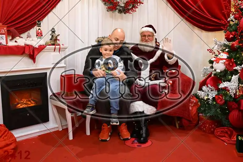20.12. 15 00 DO 20 00 4 - FotoKurti