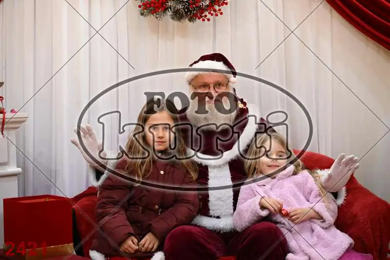 20.12. 15 00 DO 20 00 11 - FotoKurti
