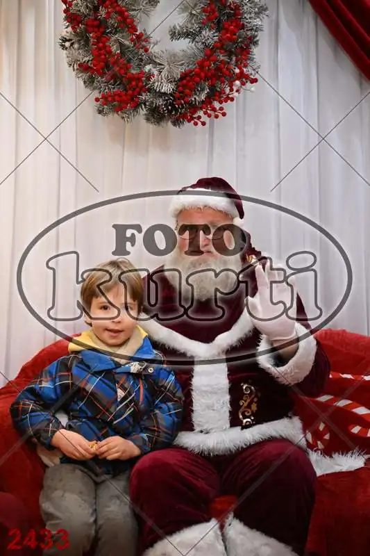 20.12. 15 00 DO 20 00 8 - FotoKurti