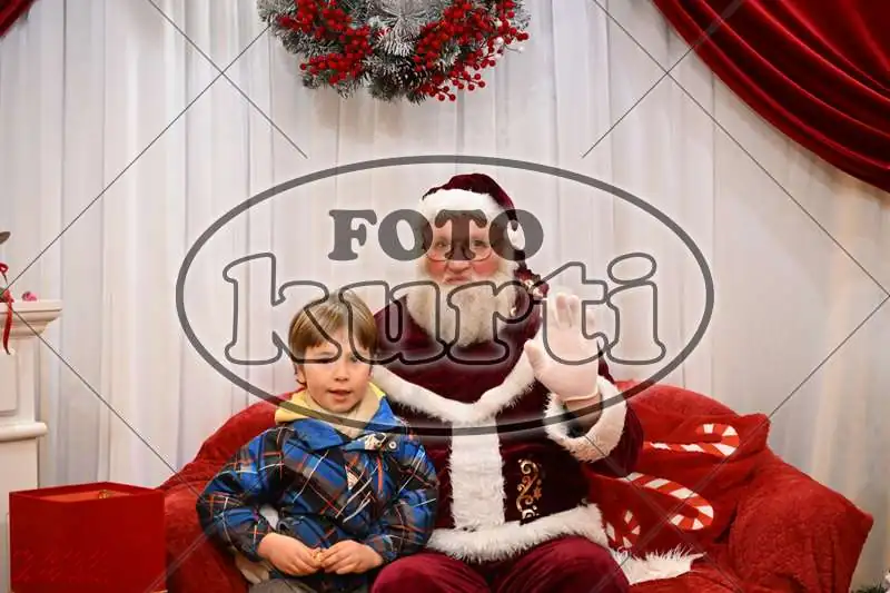 20.12. 15 00 DO 20 00 10 - FotoKurti