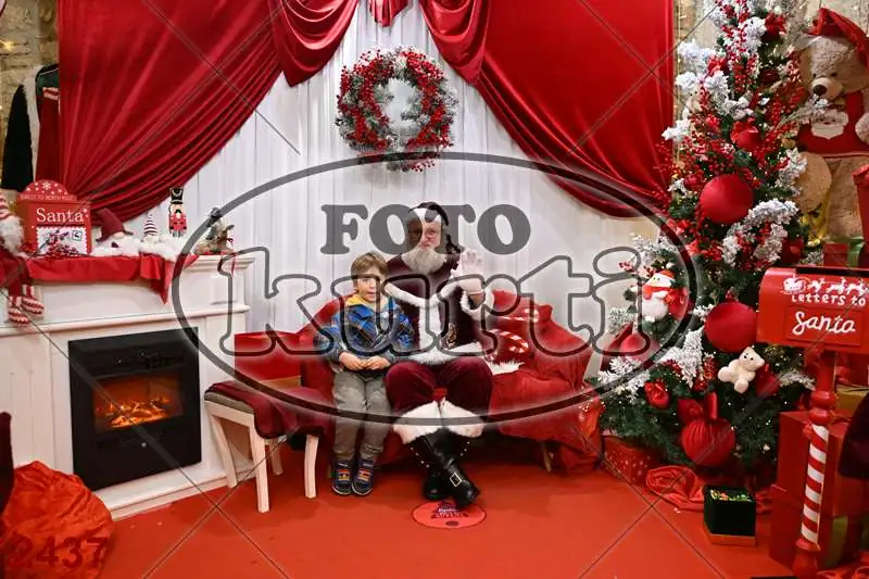 20.12. 15 00 DO 20 00 12 - FotoKurti