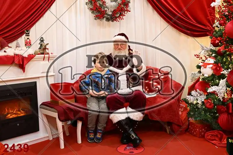 20.12. 15 00 DO 20 00 2 - FotoKurti