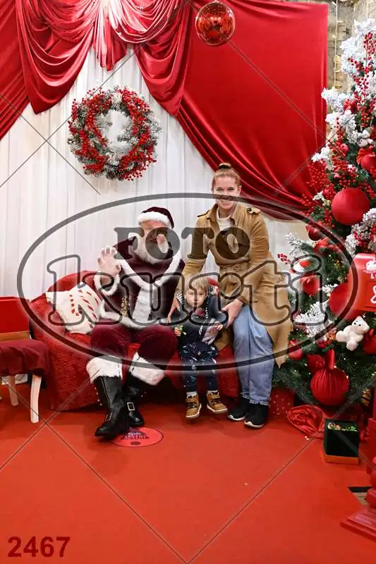 20.12. 15 00 DO 20 00 11 - FotoKurti