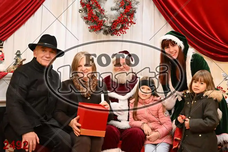 20.12. 15 00 DO 20 00 7 - FotoKurti