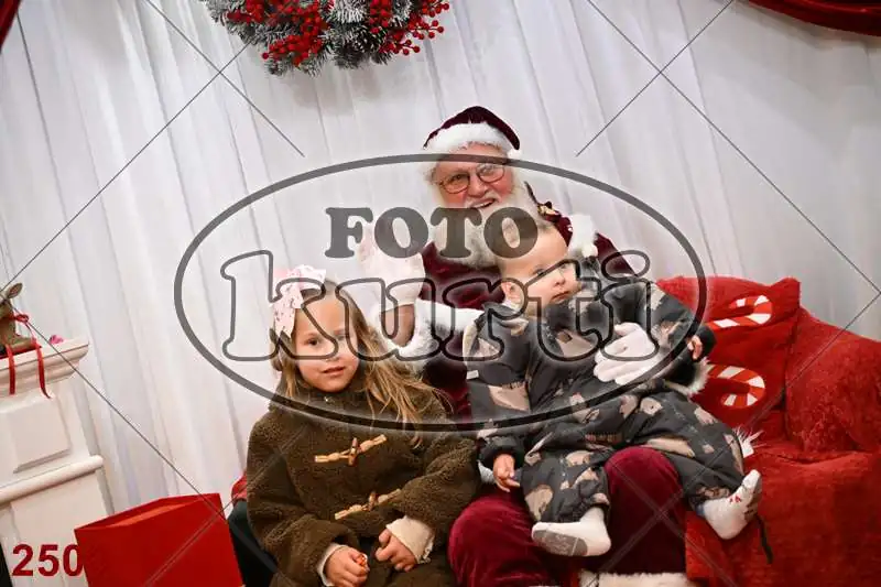 20.12. 15 00 DO 20 00 1 - FotoKurti