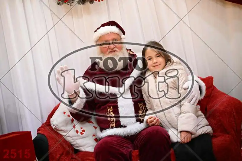 20.12. 15 00 DO 20 00 1 - FotoKurti